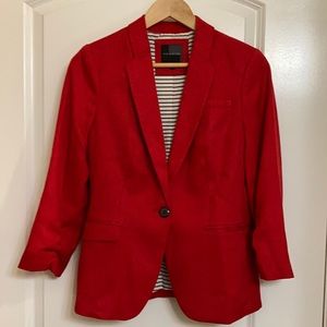 Red 3/4 sleeve blazer